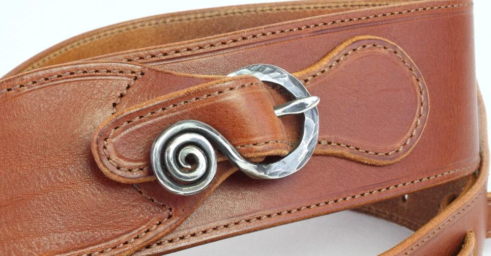 Kytarový kožený popruh KIRK 21  